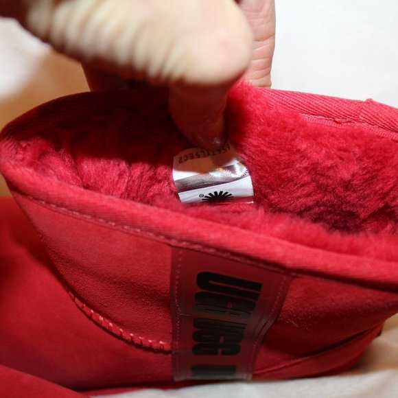 NIB UGG WOMEN'S LOGO MINI ANKLE SUEDE SHEARLING LINED BOOTS RED BLACK - Picture 6 of 8